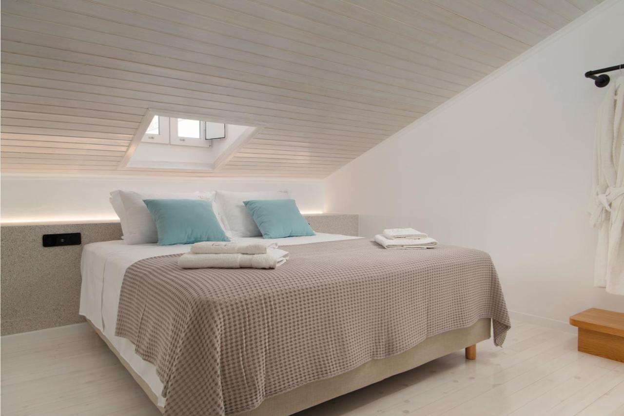 Istion Andros Luxury Suites Exteriör bild