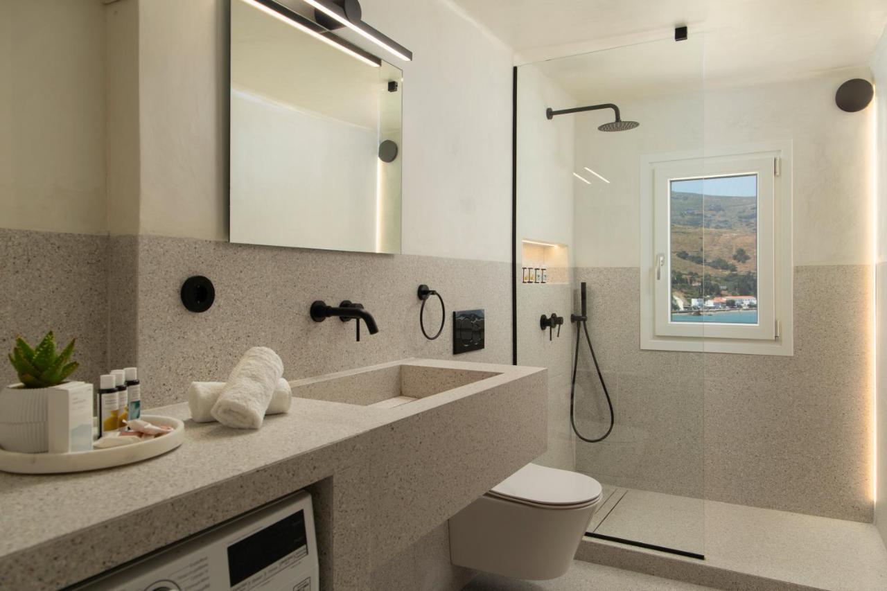 Istion Andros Luxury Suites Exteriör bild