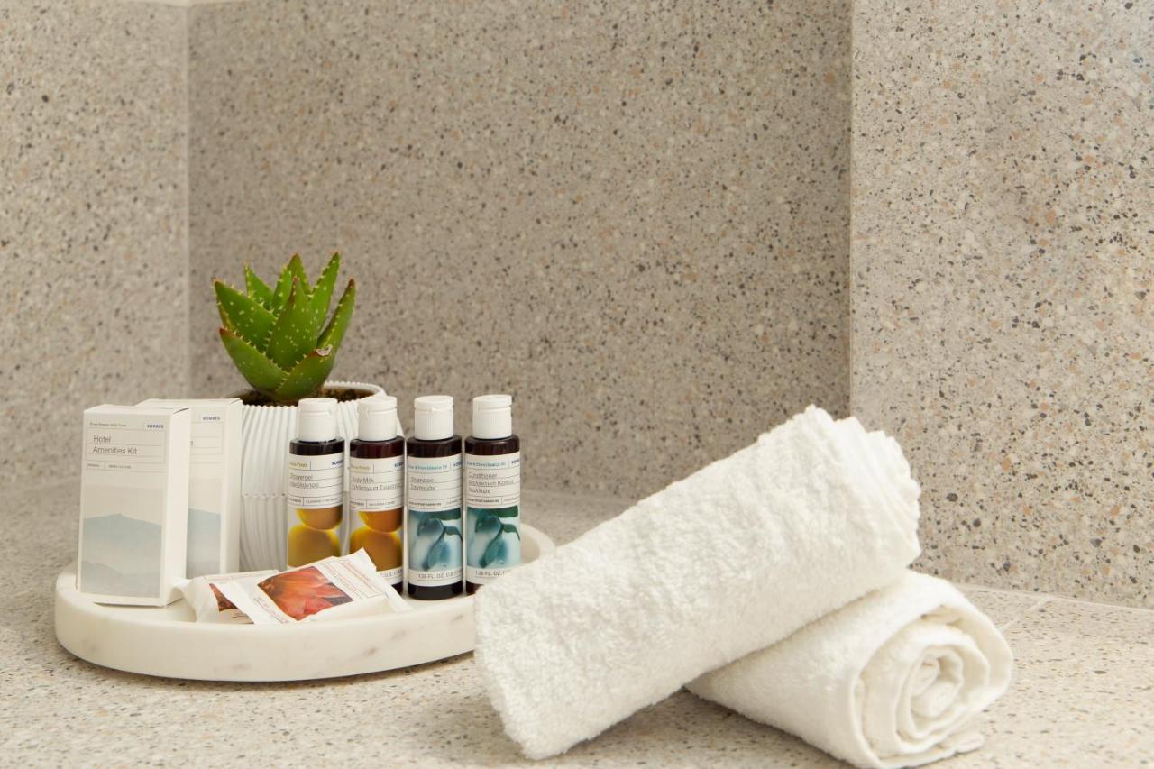 Istion Andros Luxury Suites Exteriör bild