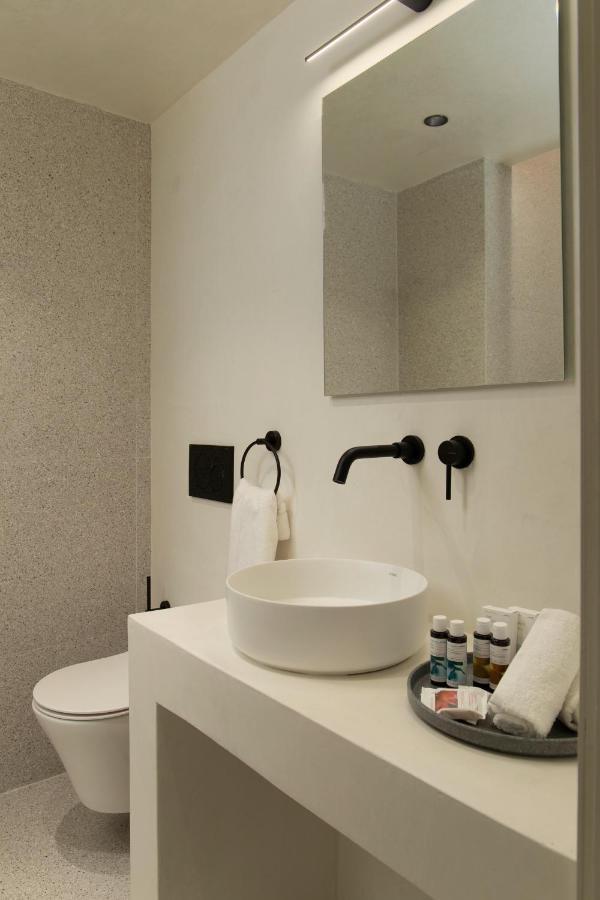 Istion Andros Luxury Suites Exteriör bild
