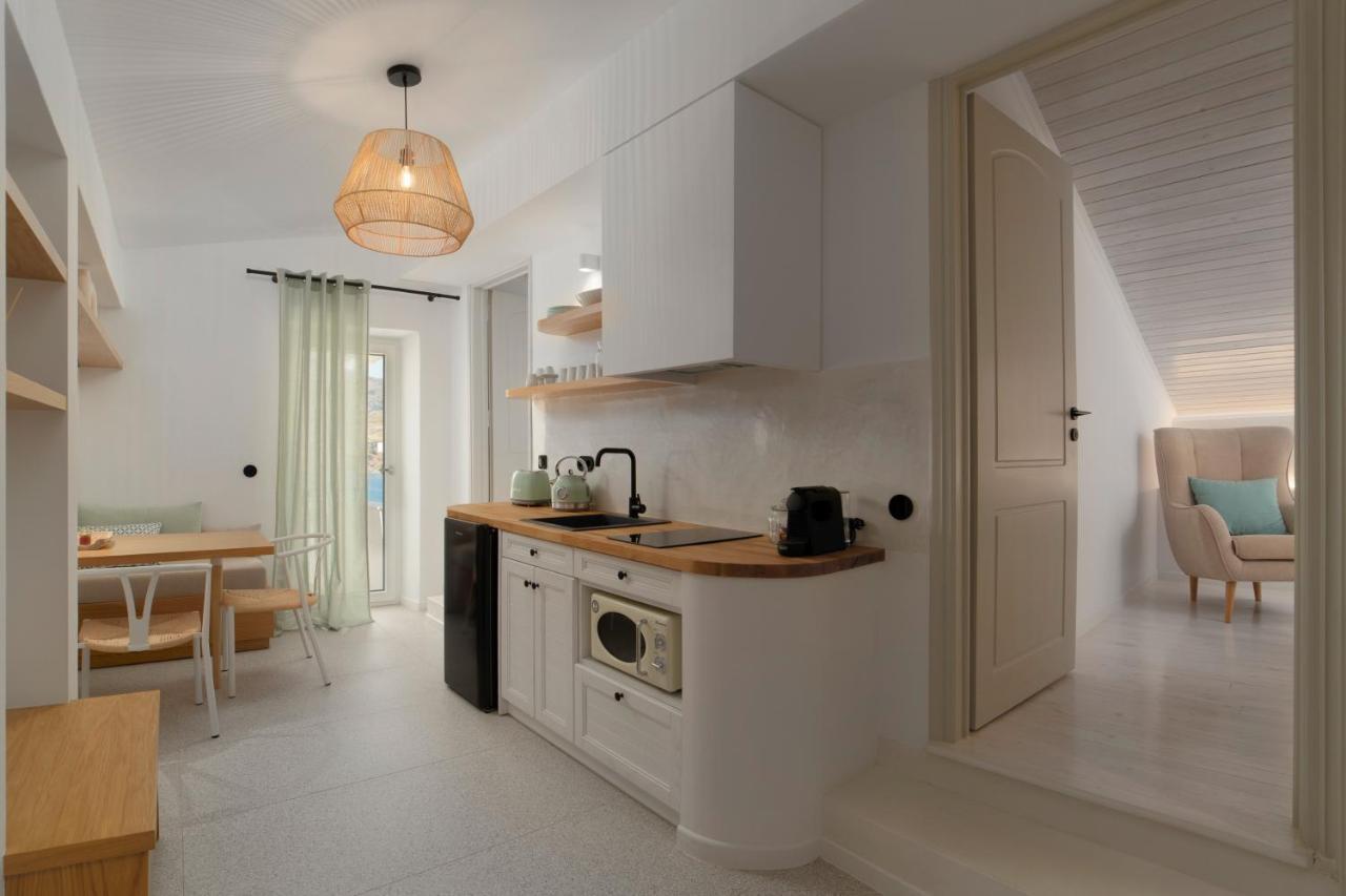 Istion Andros Luxury Suites Exteriör bild