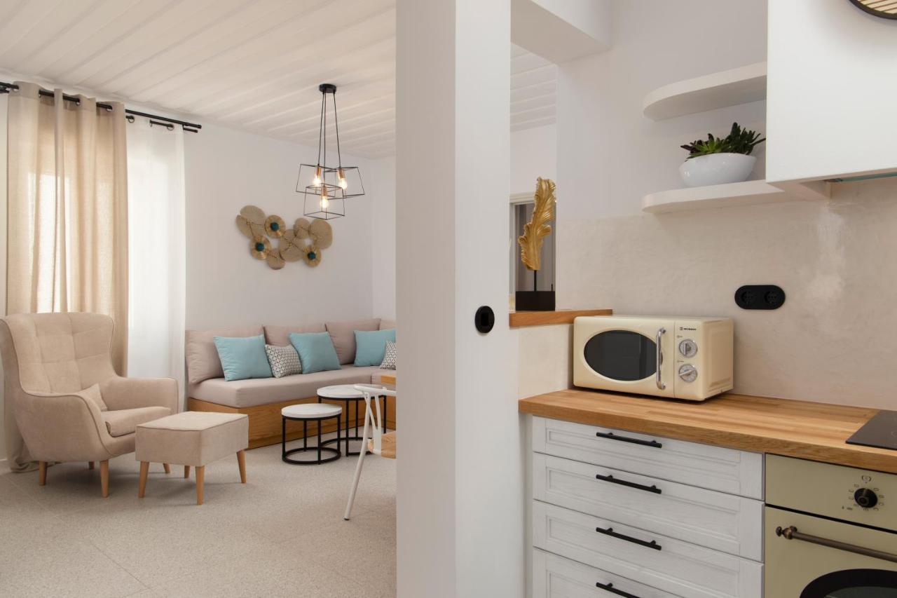 Istion Andros Luxury Suites Exteriör bild