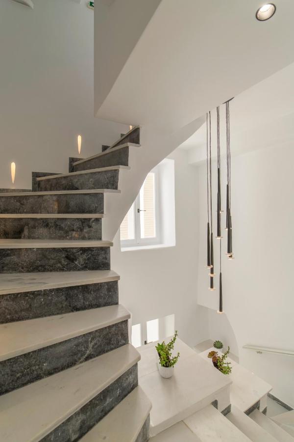 Istion Andros Luxury Suites Exteriör bild